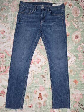 Rag & Bone women's ankle skinny jeans are designed with a classic blue wash and